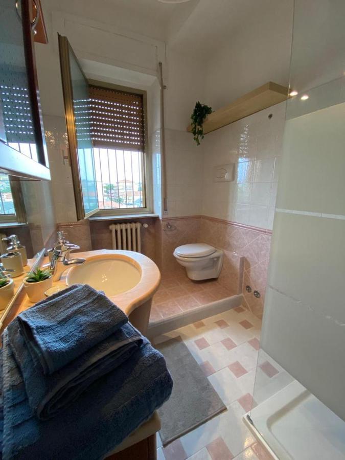 Casa Viola A 900 Mt Dalla Staz. Centrale Pescara Exterior foto
