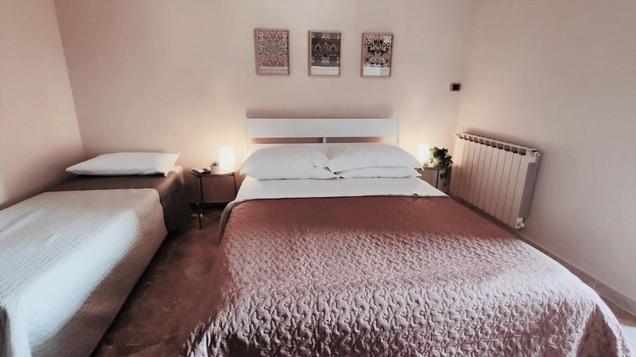 Casa Viola A 900 Mt Dalla Staz. Centrale Pescara Exterior foto